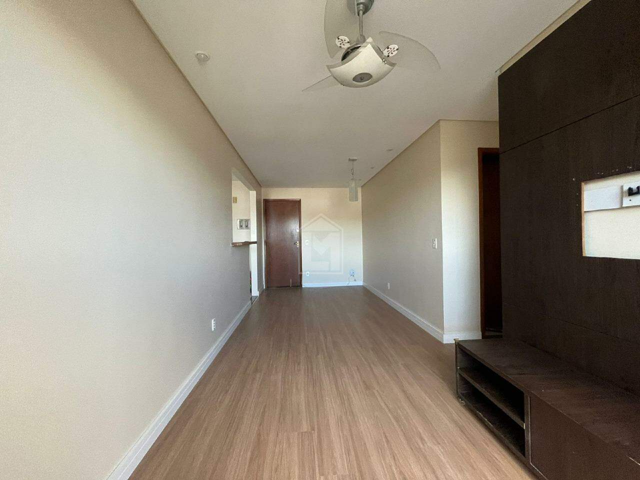 Apartamento à venda com 3 quartos, 78m² - Foto 2