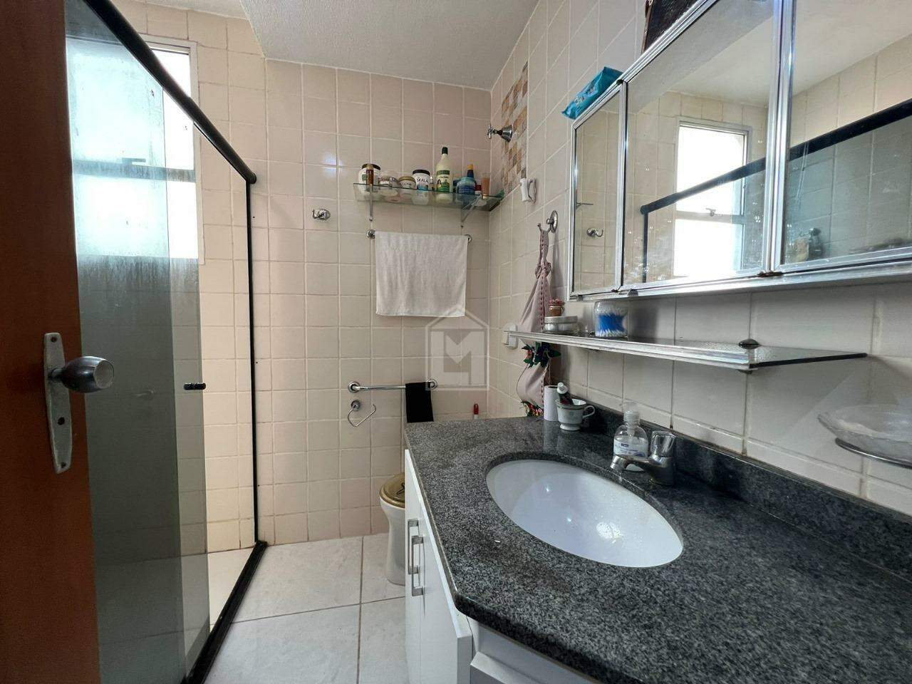 Apartamento à venda com 2 quartos, 65m² - Foto 11