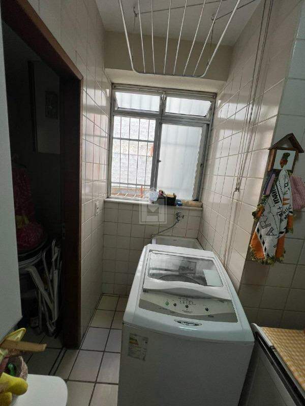 Apartamento à venda com 2 quartos, 65m² - Foto 8