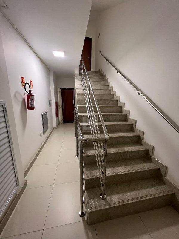 Apartamento à venda com 2 quartos, 65m² - Foto 16