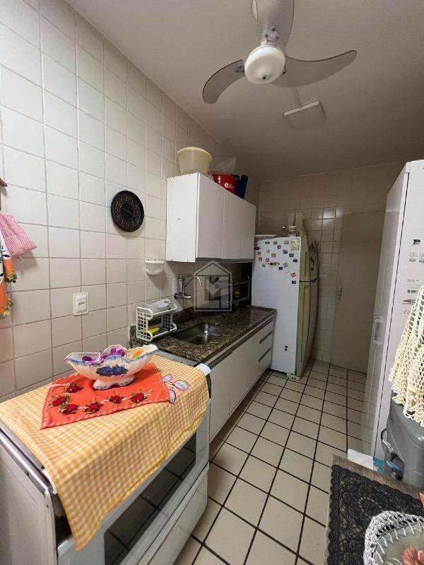 Apartamento à venda com 2 quartos, 65m² - Foto 7