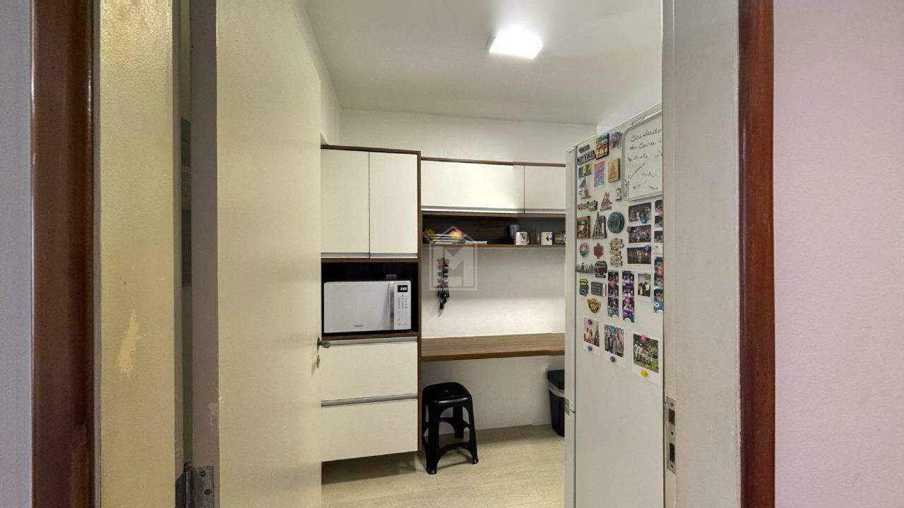 Apartamento à venda com 2 quartos, 90m² - Foto 18