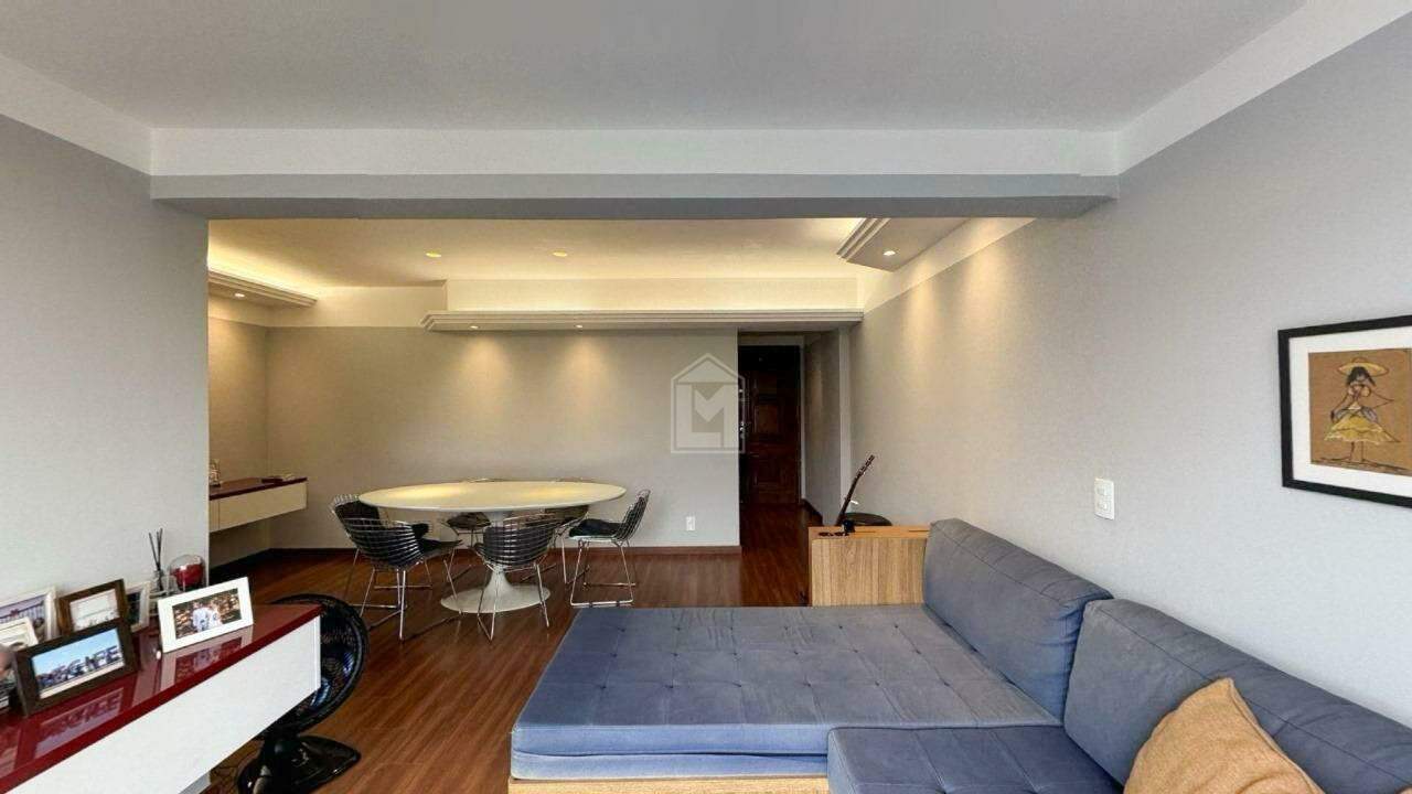 Apartamento à venda com 2 quartos, 90m² - Foto 4