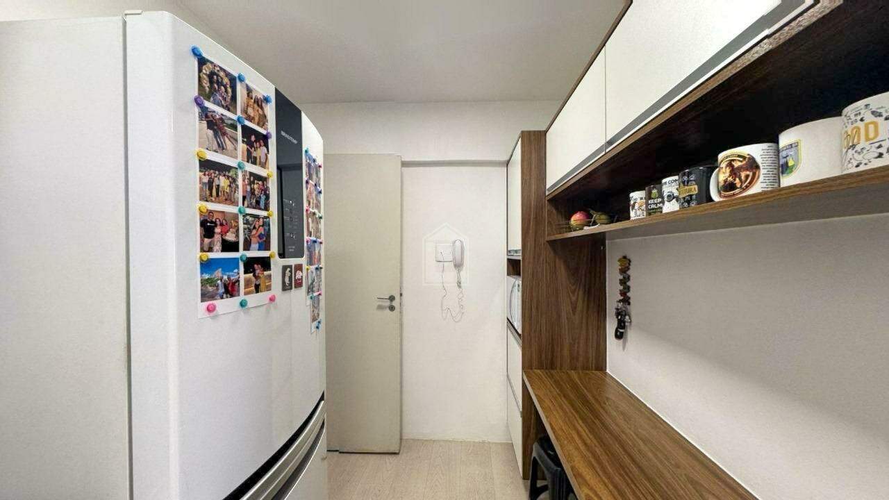 Apartamento à venda com 2 quartos, 90m² - Foto 17