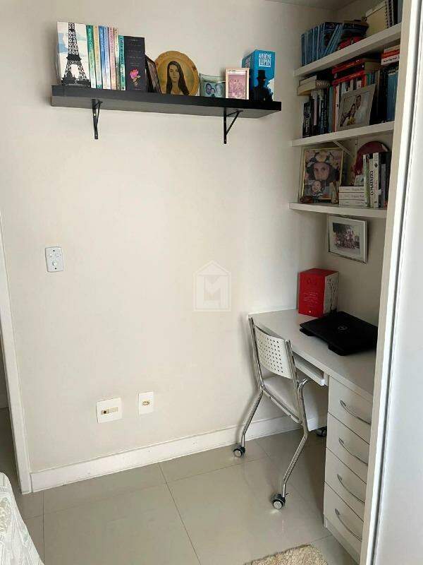 Apartamento à venda com 2 quartos, 63m² - Foto 11