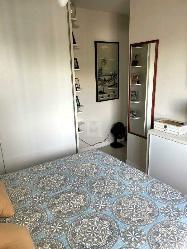 Apartamento à venda com 2 quartos, 63m² - Foto 9