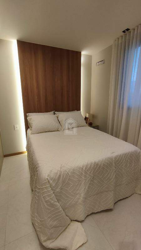 Apartamento à venda com 2 quartos, 64m² - Foto 19