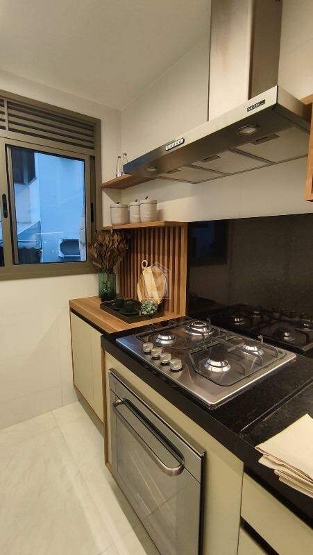 Apartamento à venda com 2 quartos, 64m² - Foto 21