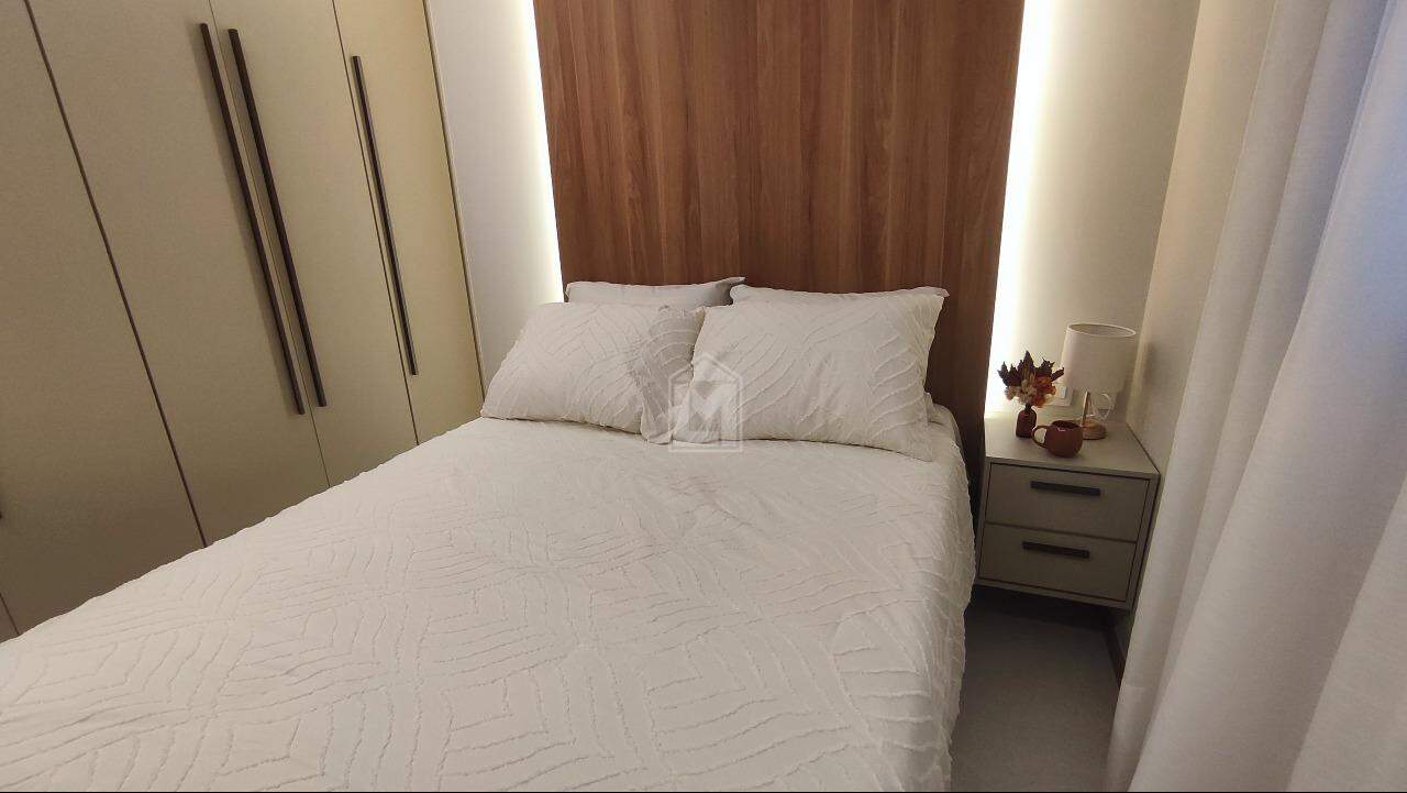 Apartamento à venda com 2 quartos, 64m² - Foto 18