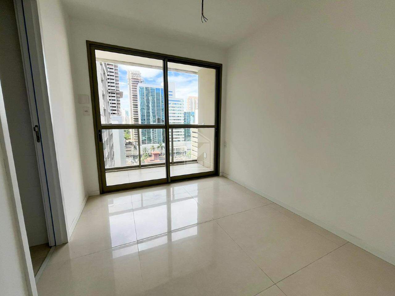 Apartamento à venda com 4 quartos, 137m² - Foto 15