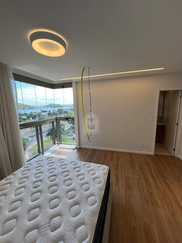 Apartamento à venda com 3 quartos, 110m² - Foto 11