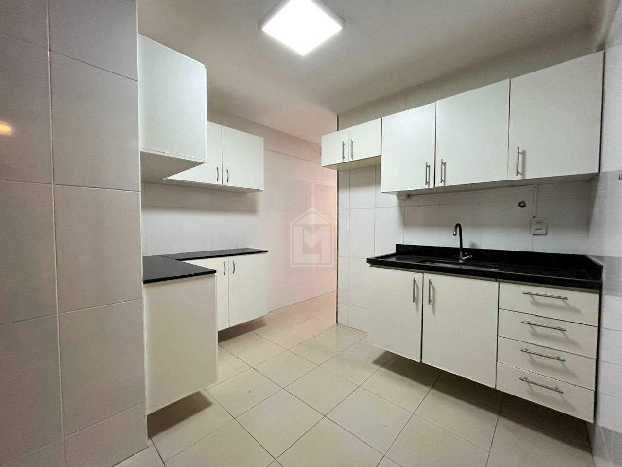 Apartamento à venda com 3 quartos, 130m² - Foto 19