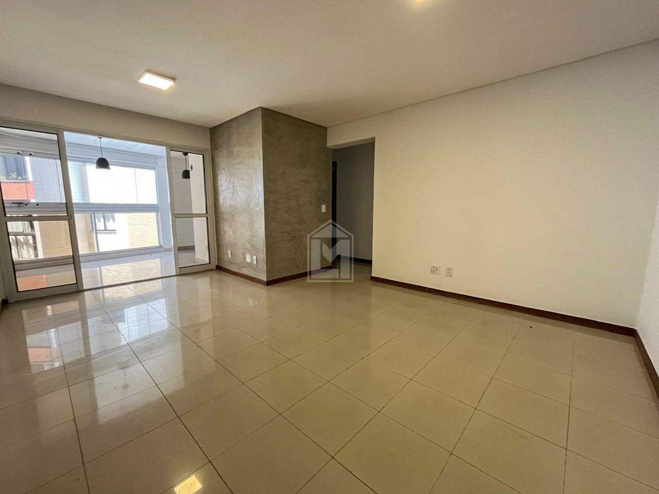 Apartamento à venda com 3 quartos, 130m² - Foto 1