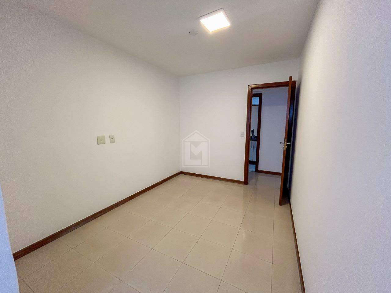 Apartamento à venda com 3 quartos, 130m² - Foto 10