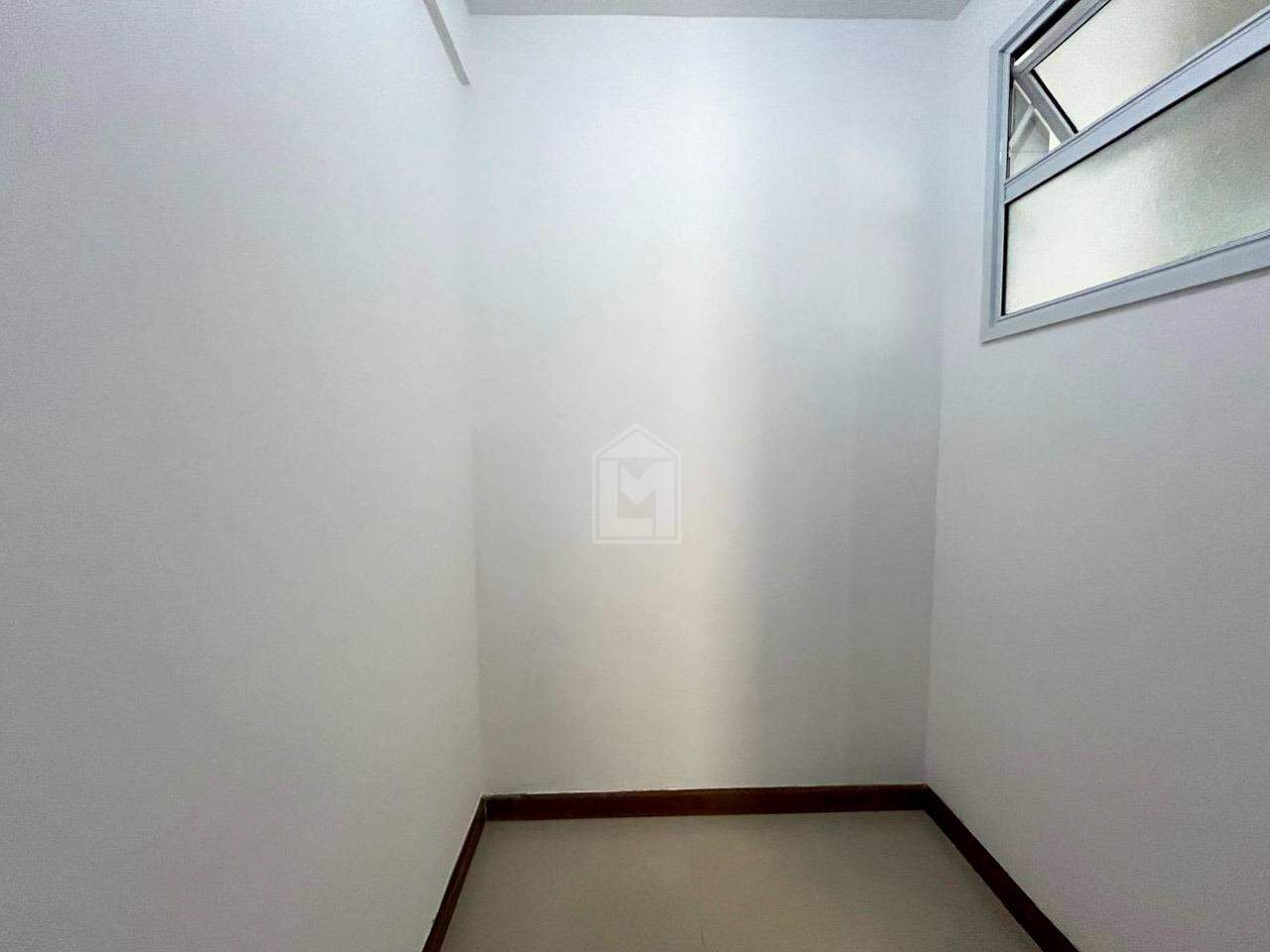 Apartamento à venda com 3 quartos, 130m² - Foto 23