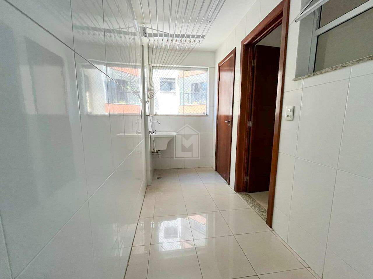 Apartamento à venda com 3 quartos, 130m² - Foto 21