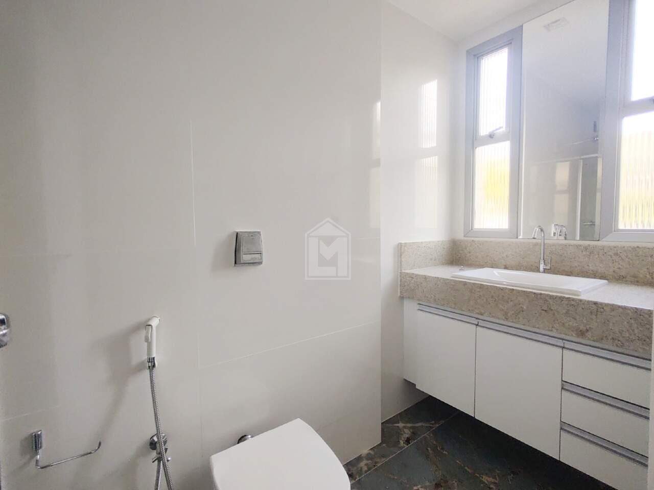 Apartamento para alugar com 4 quartos, 130m² - Foto 6