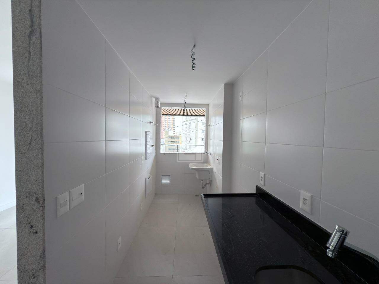 Apartamento para alugar com 3 quartos, 80m² - Foto 3