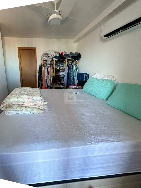 Apartamento à venda com 2 quartos, 64m² - Foto 12