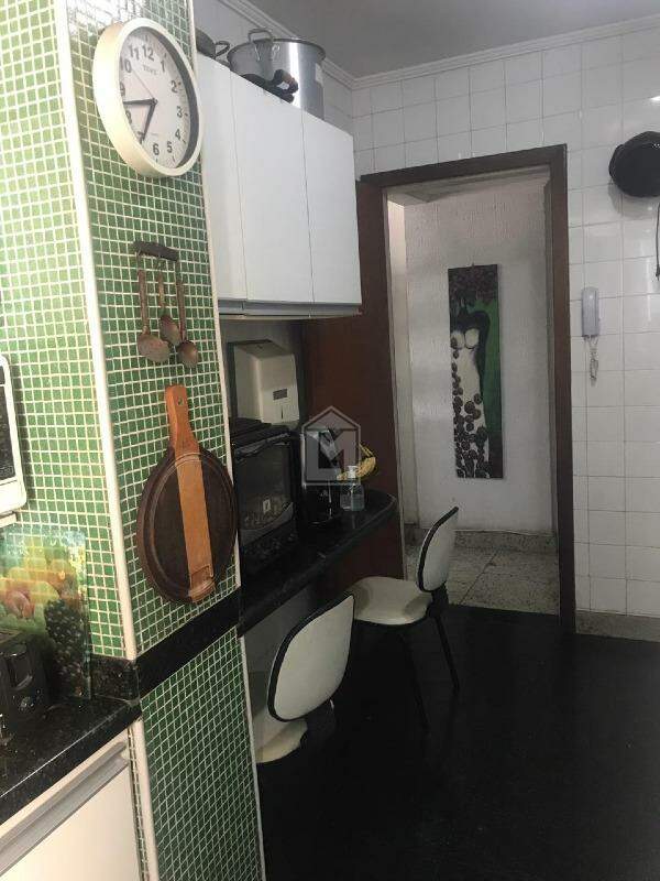 Apartamento à venda com 3 quartos, 90m² - Foto 7