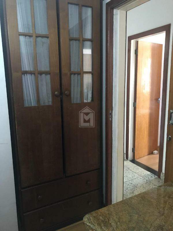 Apartamento à venda com 3 quartos, 90m² - Foto 18