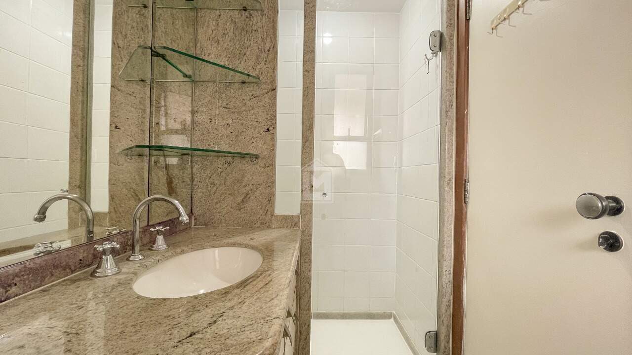 Apartamento à venda com 3 quartos, 160m² - Foto 13