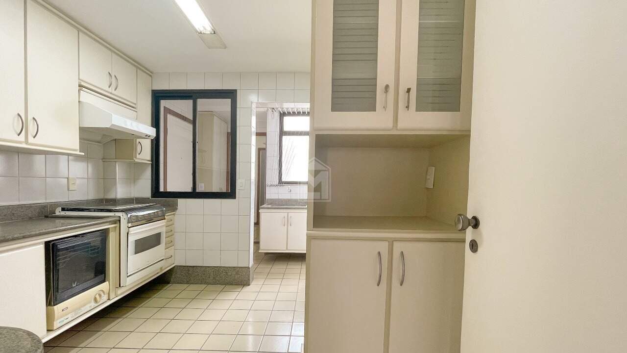 Apartamento à venda com 3 quartos, 160m² - Foto 20