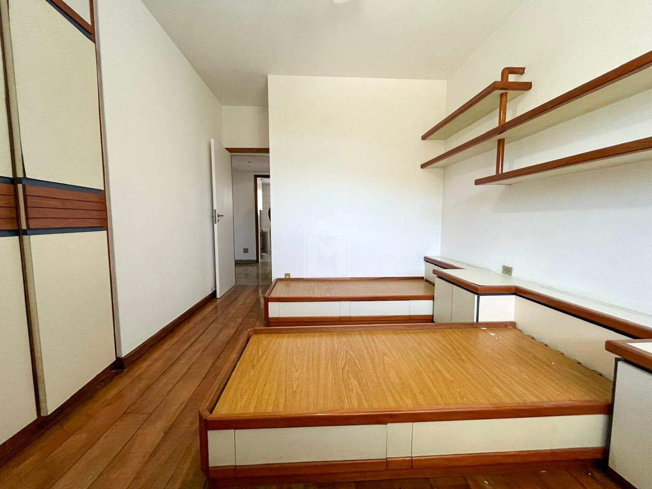 Apartamento à venda com 4 quartos, 167m² - Foto 14