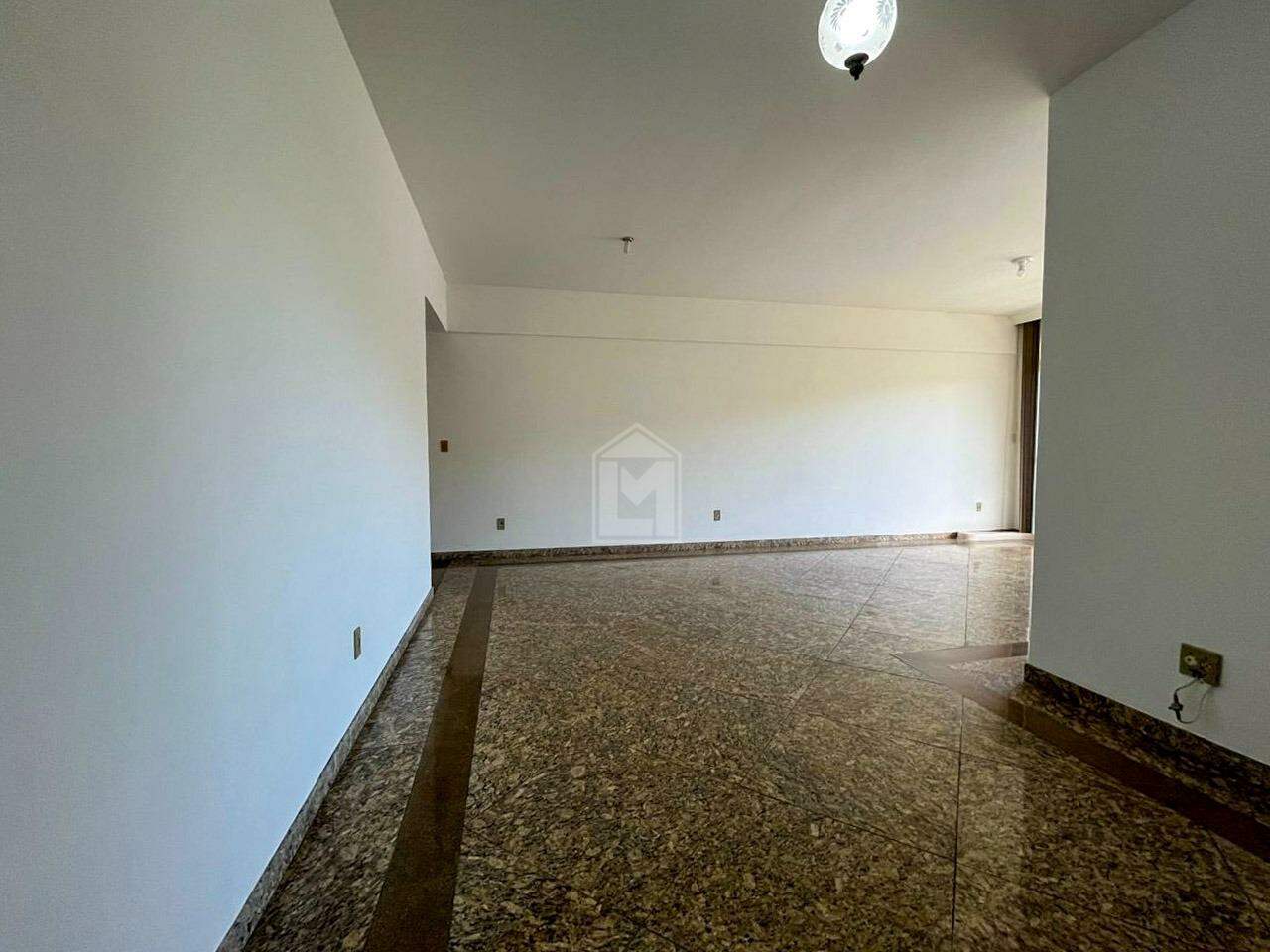 Apartamento à venda com 4 quartos, 167m² - Foto 5