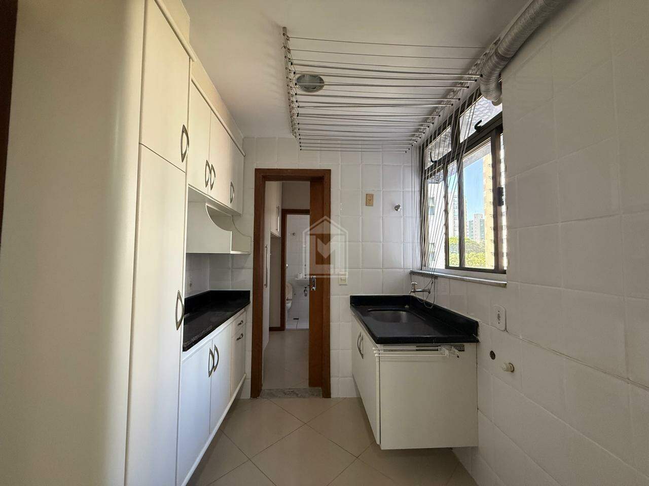 Apartamento para alugar com 4 quartos, 160m² - Foto 8