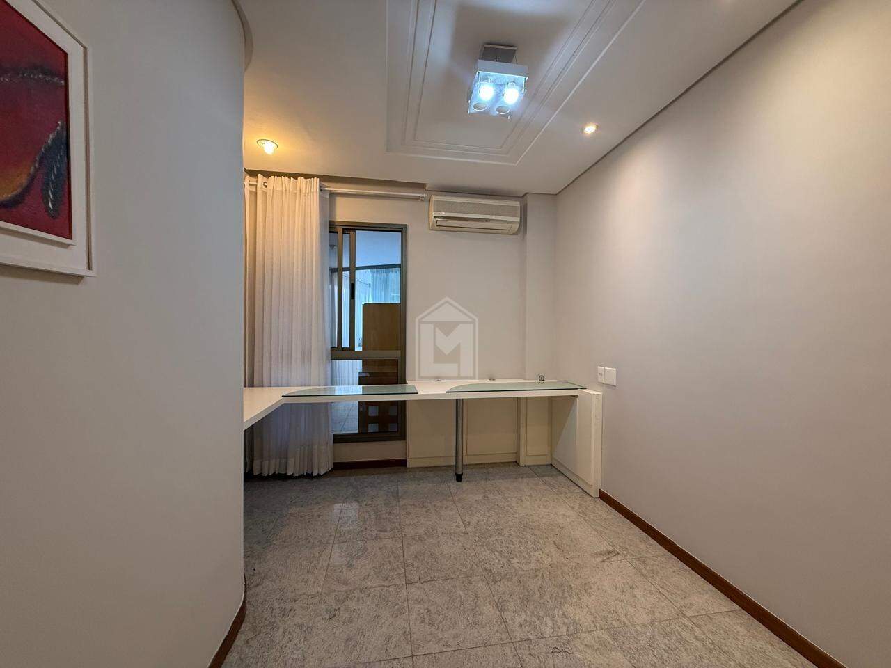 Apartamento para alugar com 4 quartos, 160m² - Foto 11