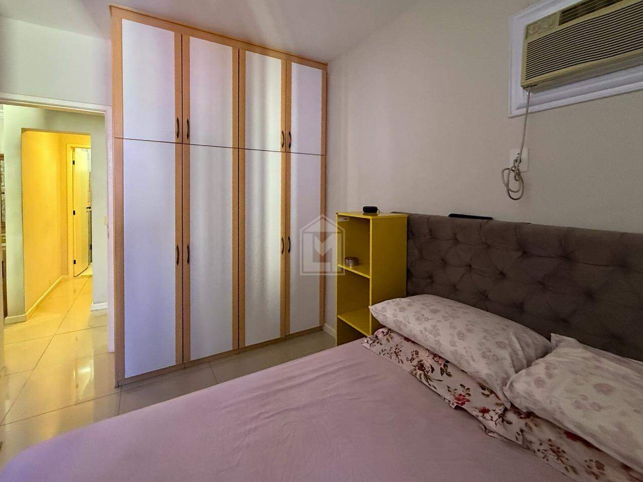 Apartamento à venda com 2 quartos, 75m² - Foto 12