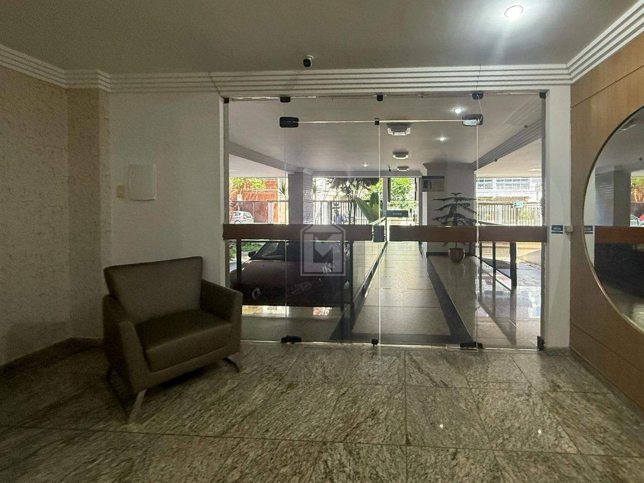 Apartamento à venda com 2 quartos, 75m² - Foto 30