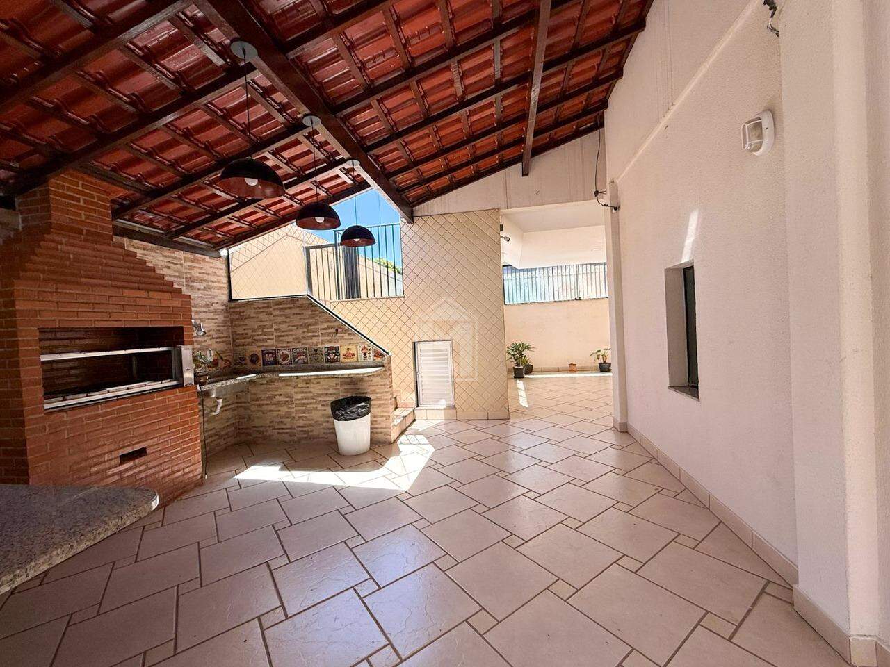 Apartamento à venda com 2 quartos, 75m² - Foto 22