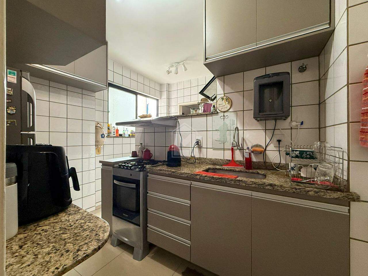 Apartamento à venda no Praia do Canto: Apto venda 2 quartos com suite na Praia do Canto