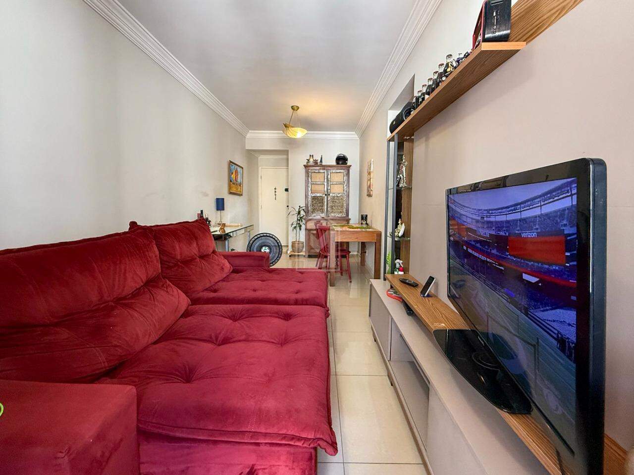 Apartamento à venda com 2 quartos, 75m² - Foto 3