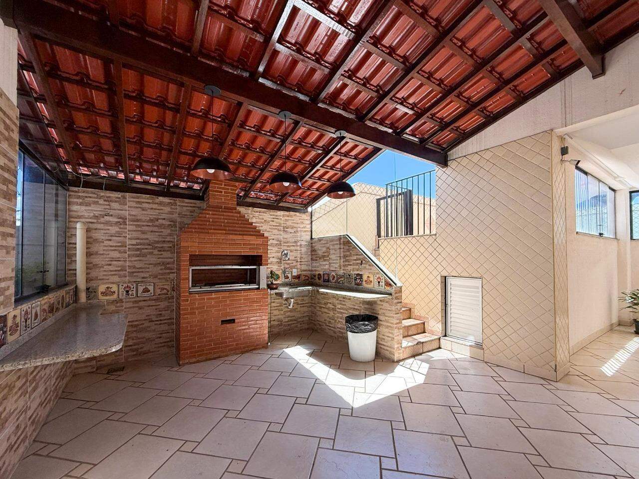 Apartamento à venda com 2 quartos, 75m² - Foto 24