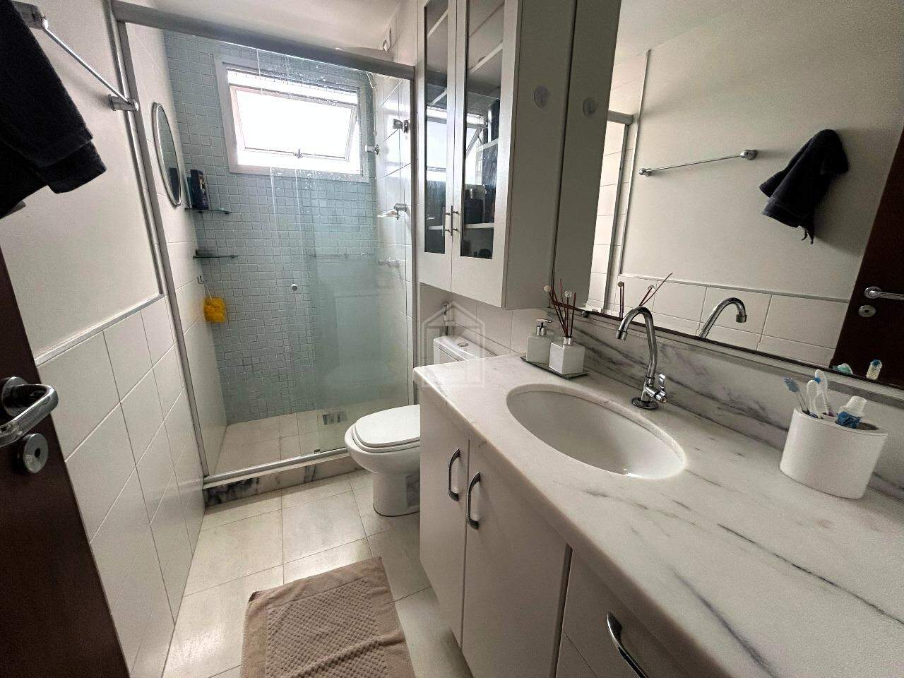 Apartamento à venda com 3 quartos, 136m² - Foto 17