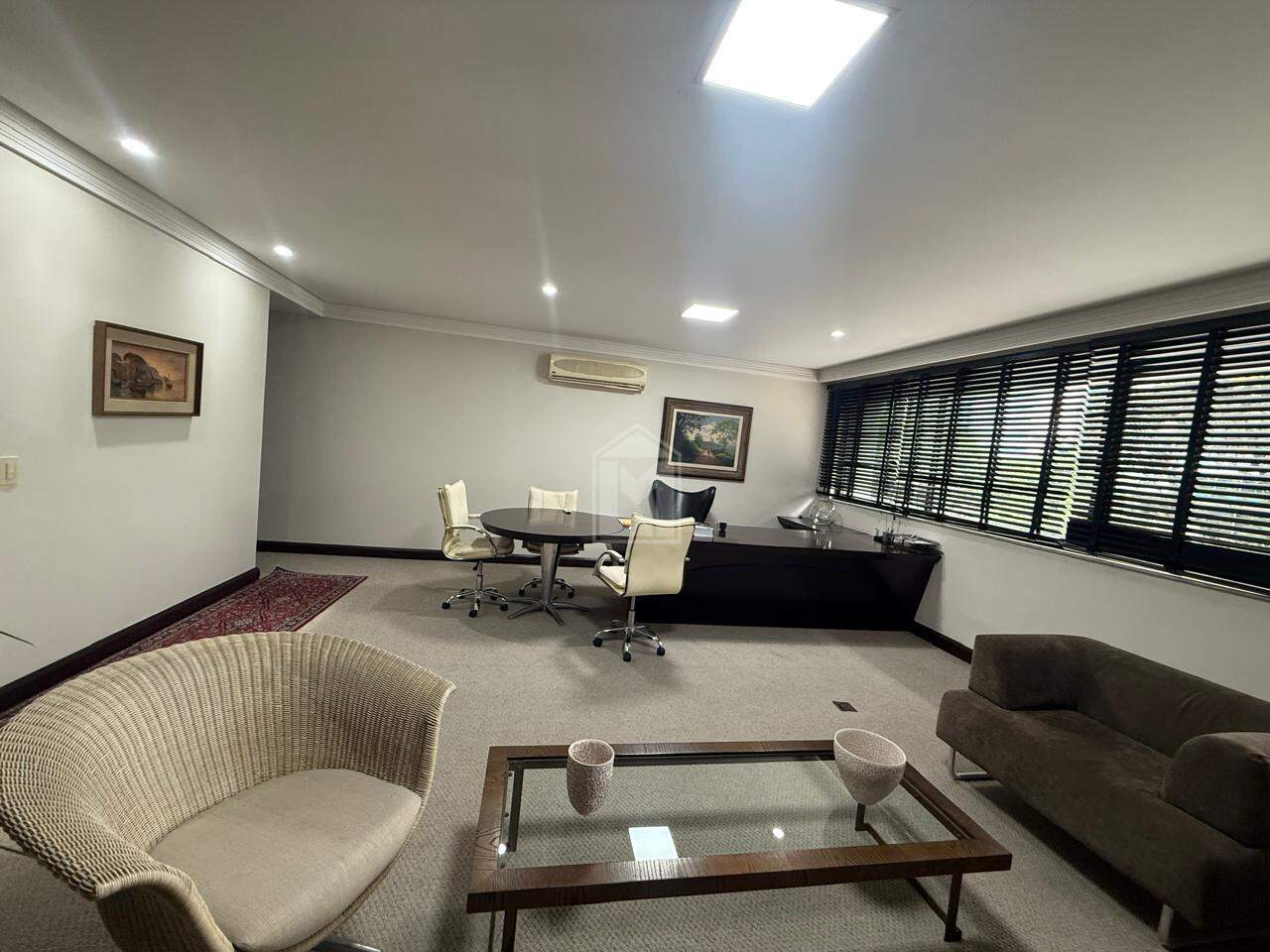 Sala à venda no Enseada do Suá: Conjunto de Salas na Enseada do Suá