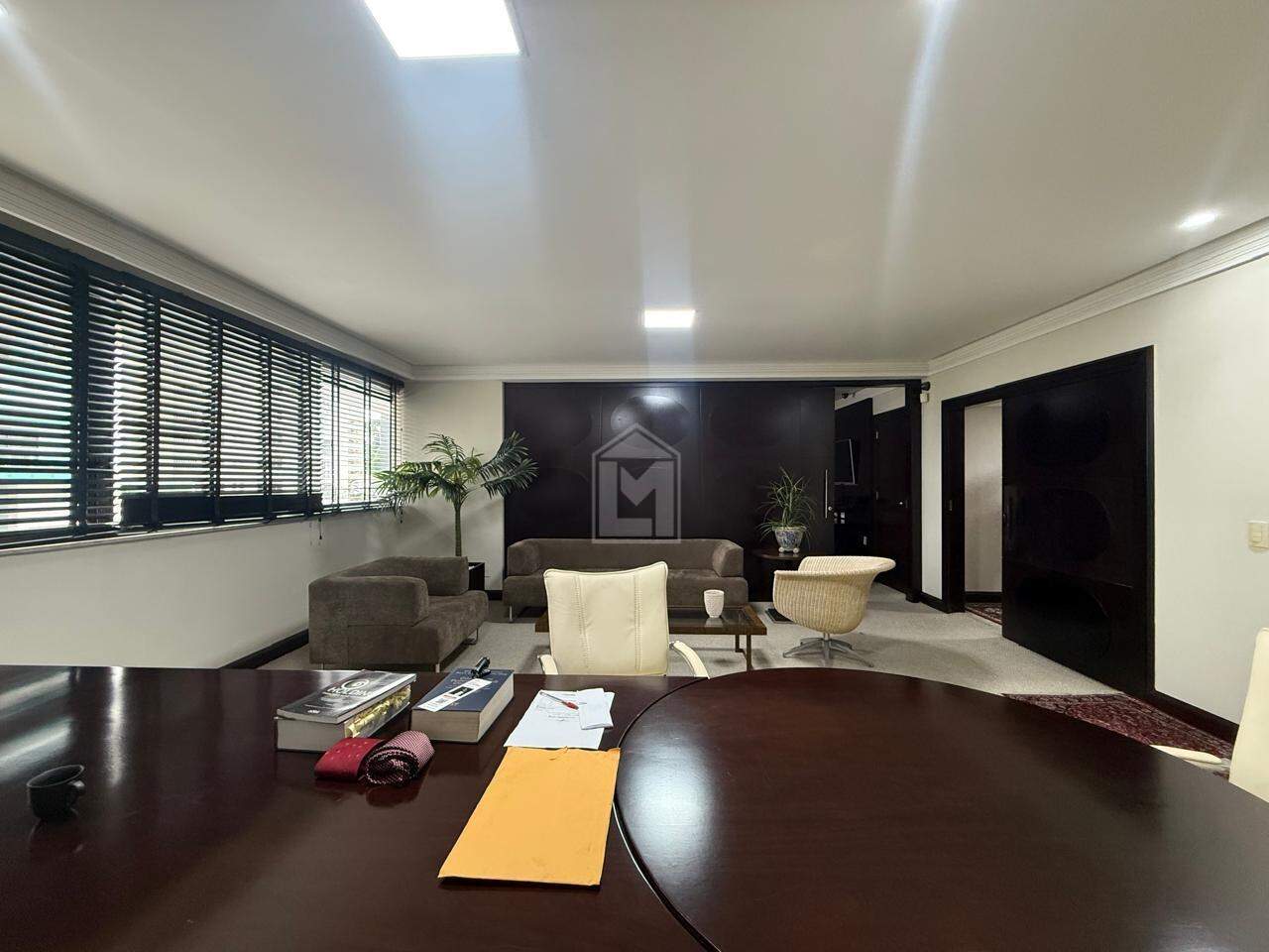Sala à venda no Enseada do Suá: Conjunto de Salas na Enseada do Suá