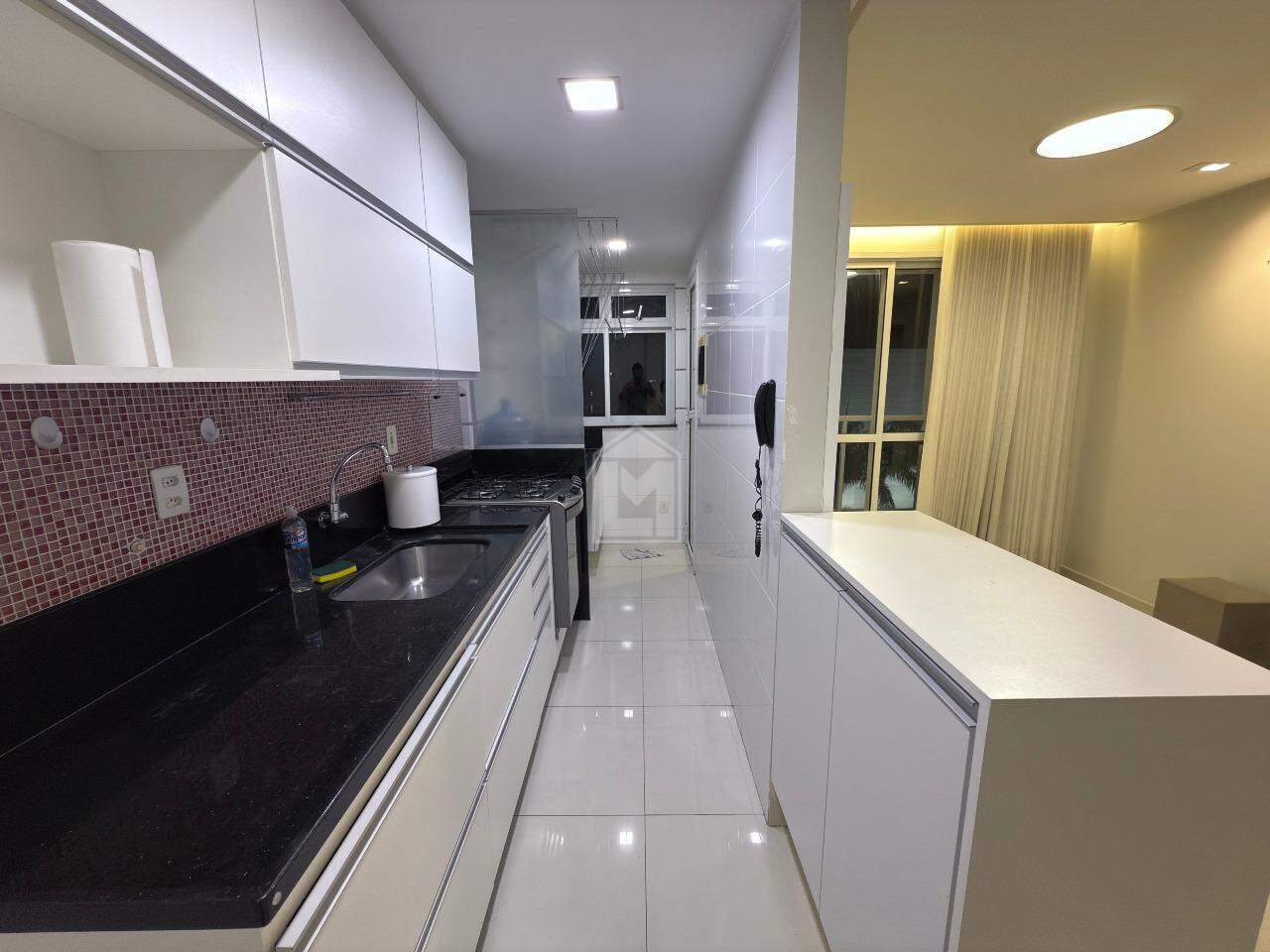 Apartamento para alugar com 2 quartos, 60m² - Foto 7