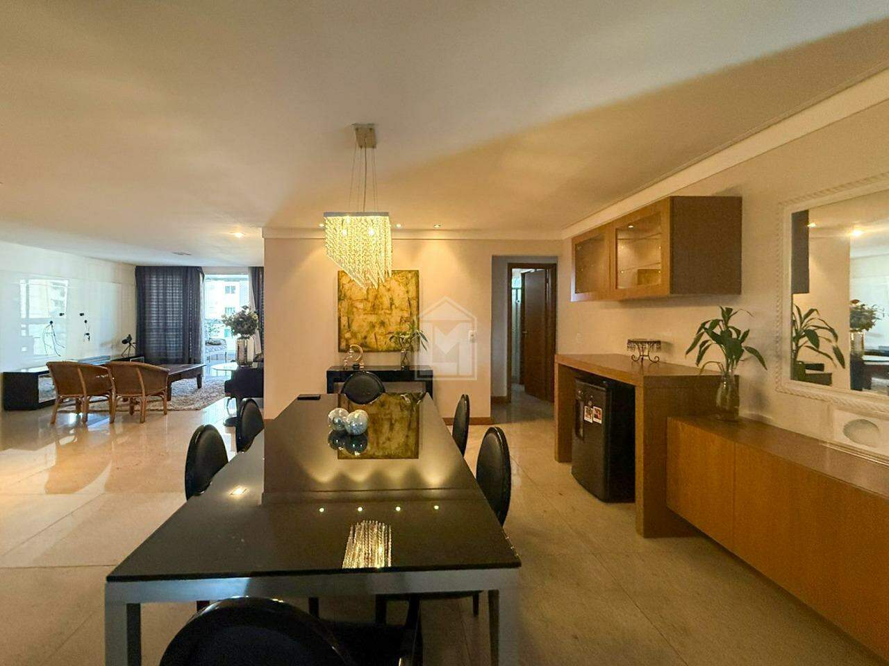 Apartamento para alugar com 4 quartos, 217m² - Foto 13