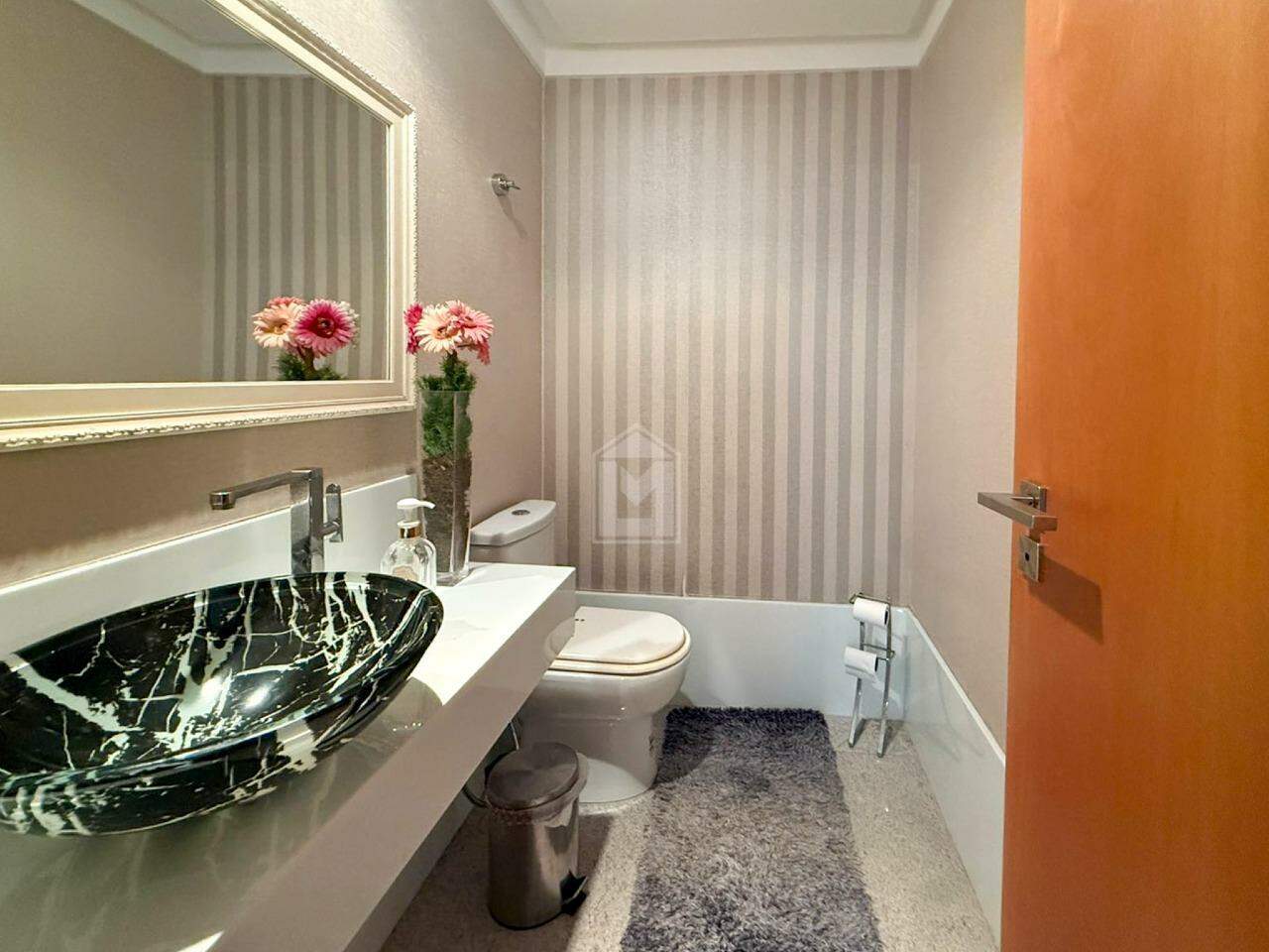 Apartamento para alugar com 4 quartos, 217m² - Foto 18