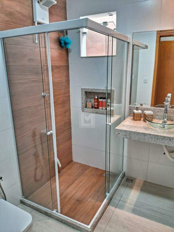 Casa à venda com 2 quartos, 83m² - Foto 17