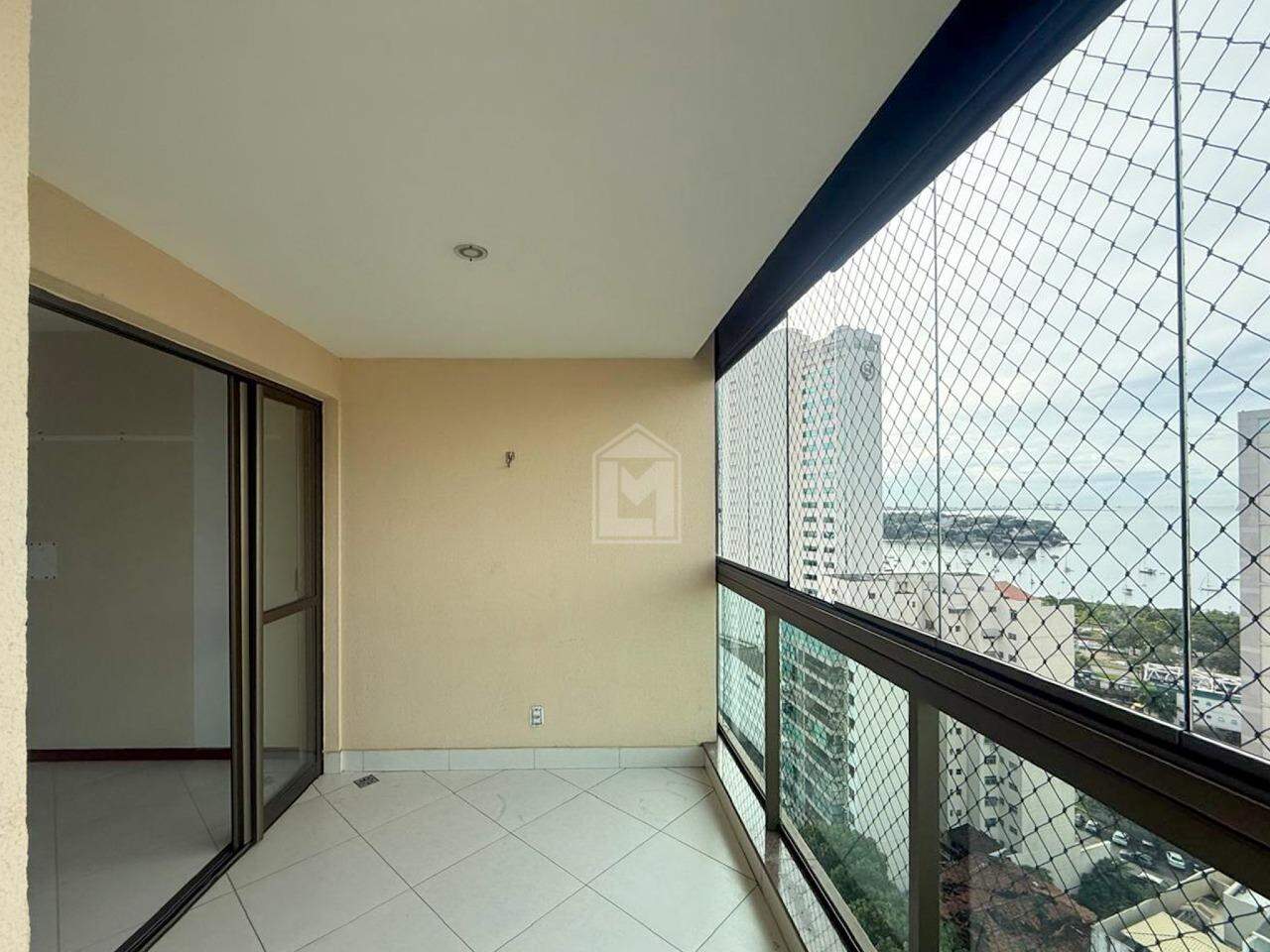 Apartamento à venda com 3 quartos, 98m² - Foto 2