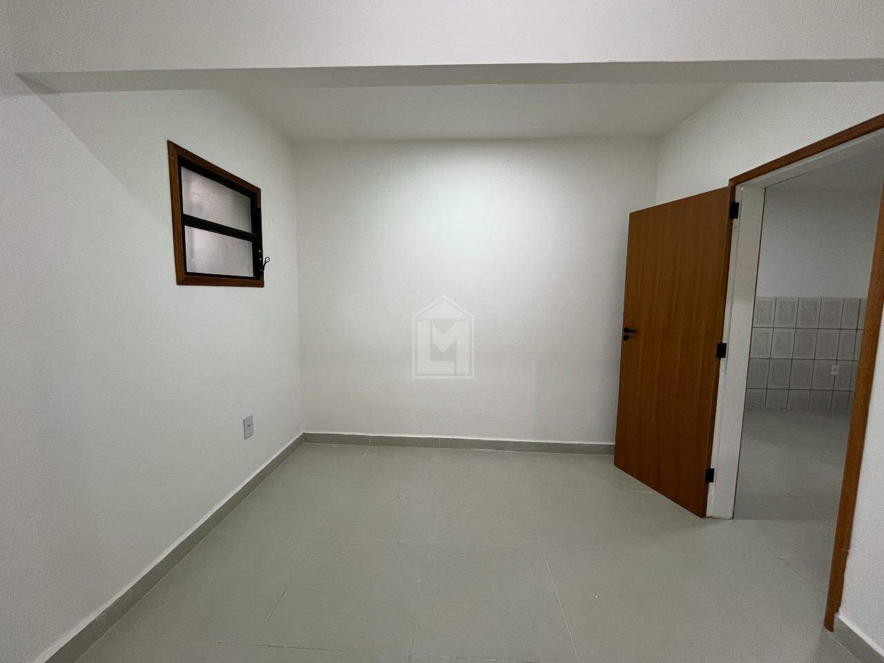 Casa para alugar com 3 quartos, 75m² - Foto 8