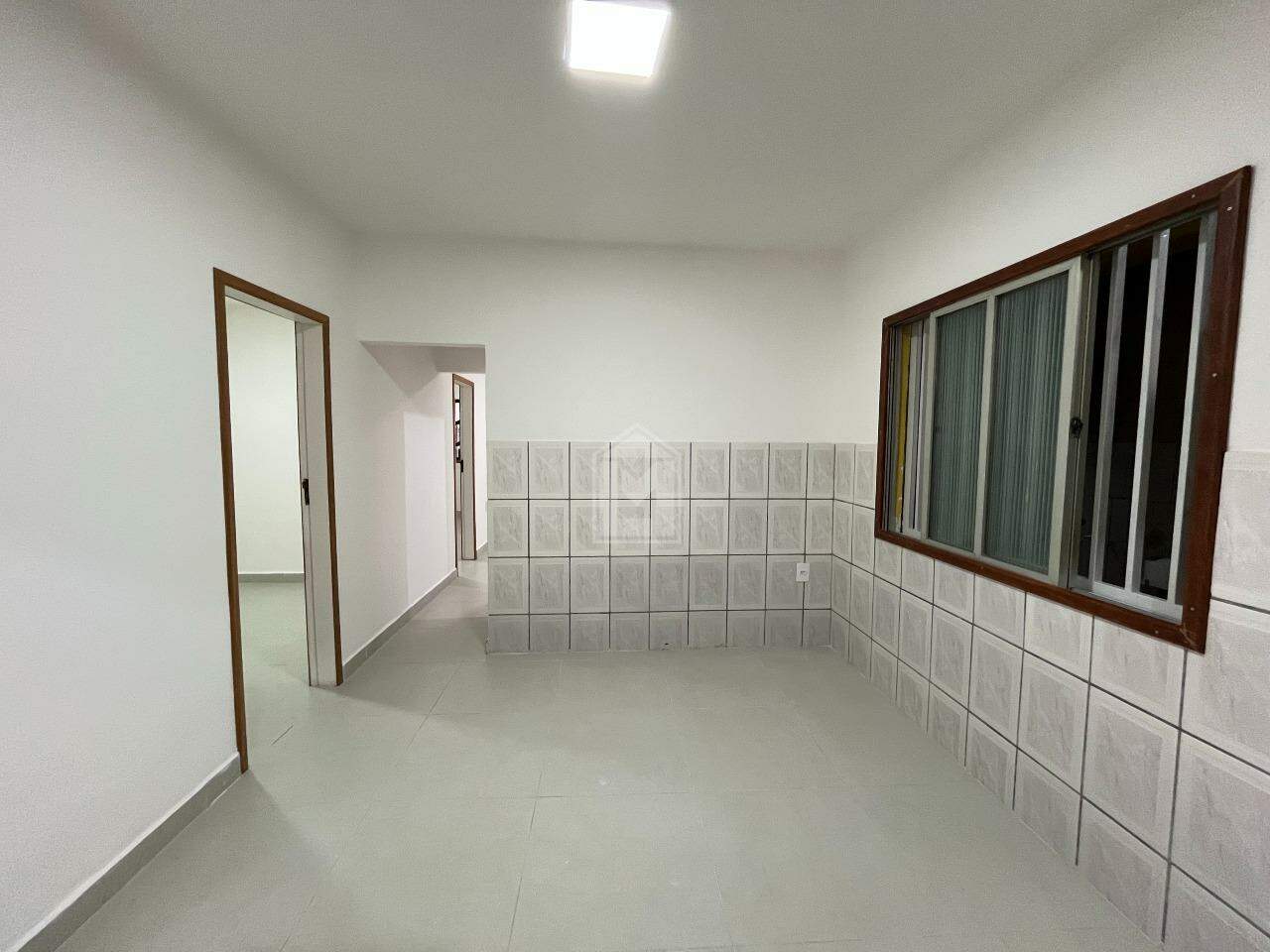 Casa para alugar com 3 quartos, 75m² - Foto 16