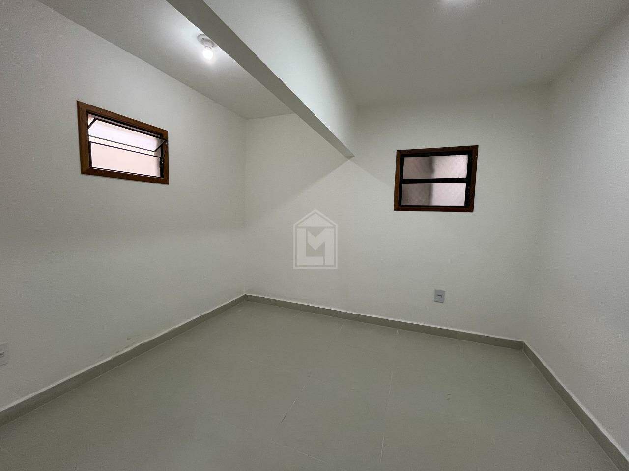 Casa para alugar com 3 quartos, 75m² - Foto 10