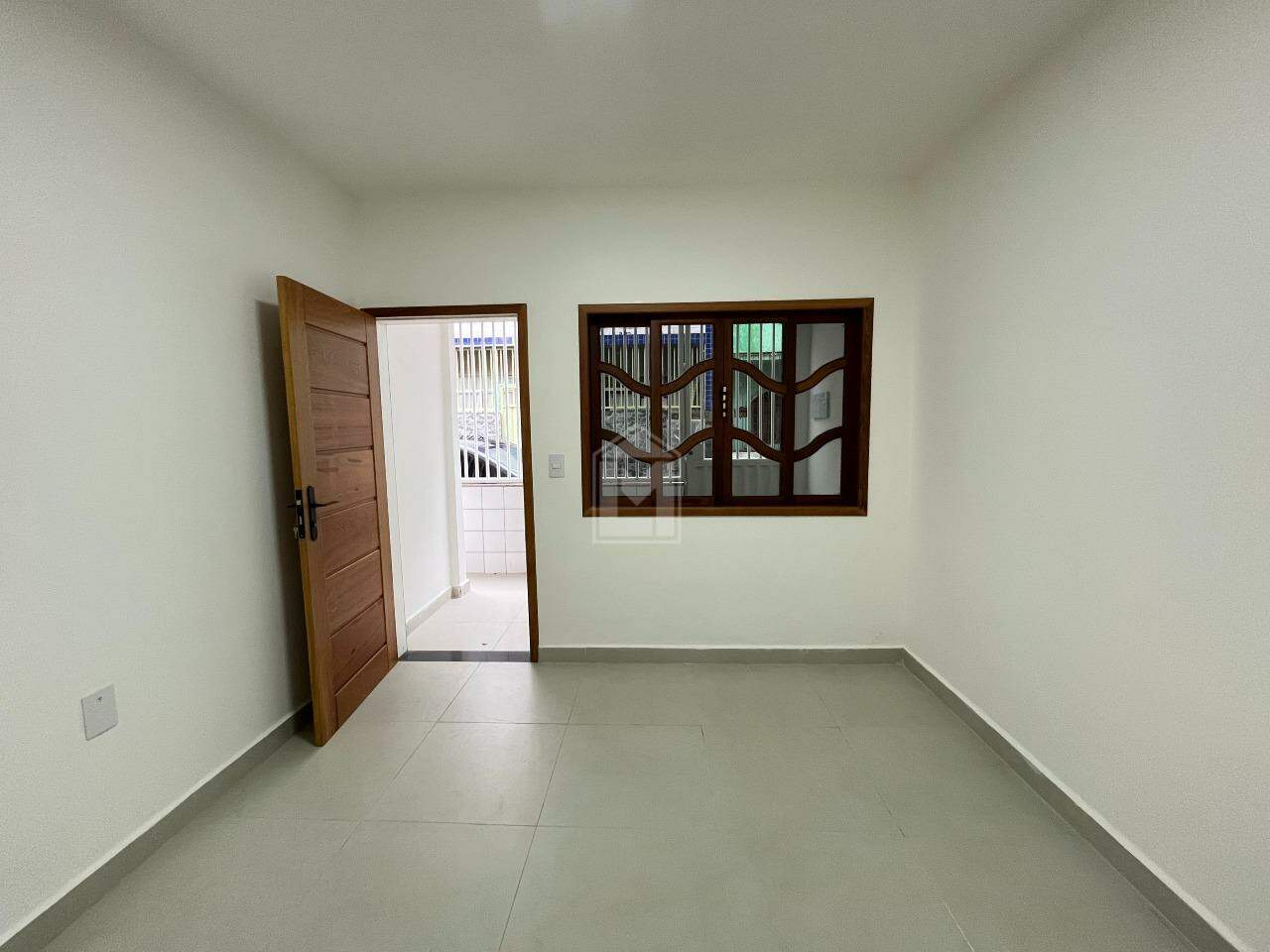Casa para alugar com 3 quartos, 75m² - Foto 3