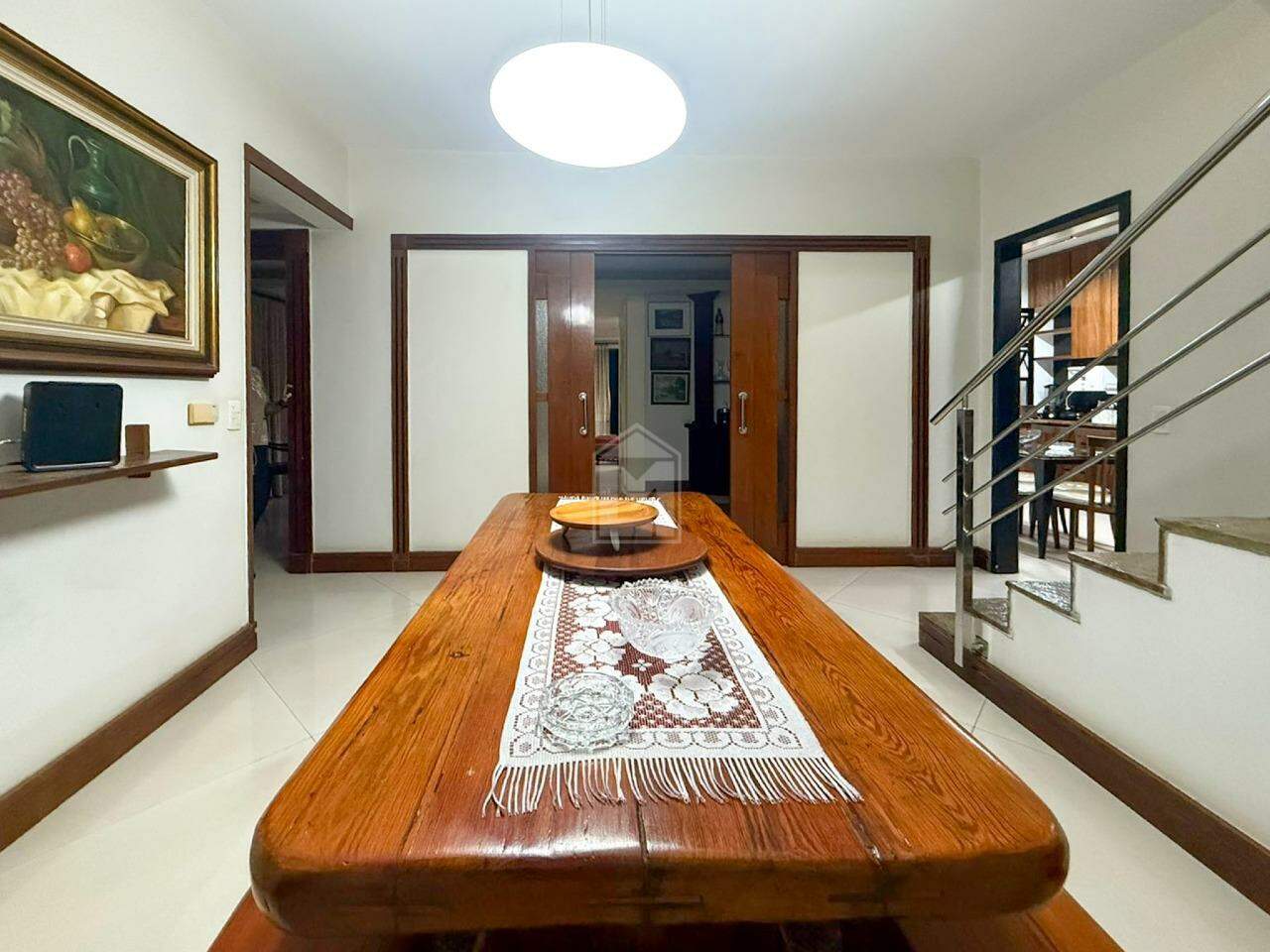 Casa à venda no Mata da Praia: Casa Duplex de Esquina na Mata Da Praia 